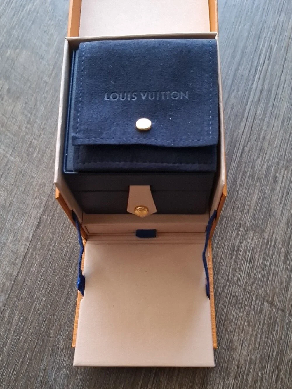 Louis Vuitton set louis